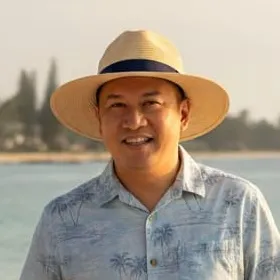 Jou, licensed Singapore tour guide at Serai Tour Services