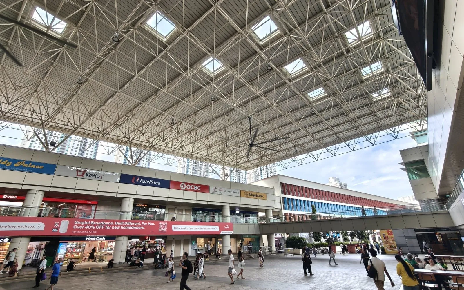 Toa Payoh heritage tour Singapore: guided heritage walk through Singapore's first HDB new town, from Blk 191 and the 1973 SEAP Games Village to Toa Payoh Central